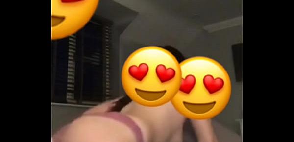  Sexy white girl from long beach snapping me